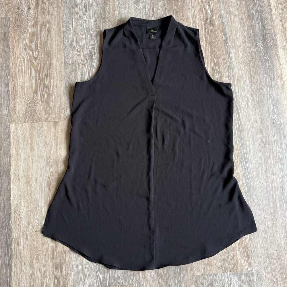 Worthington Sleeveless Black V-Neck Blouse